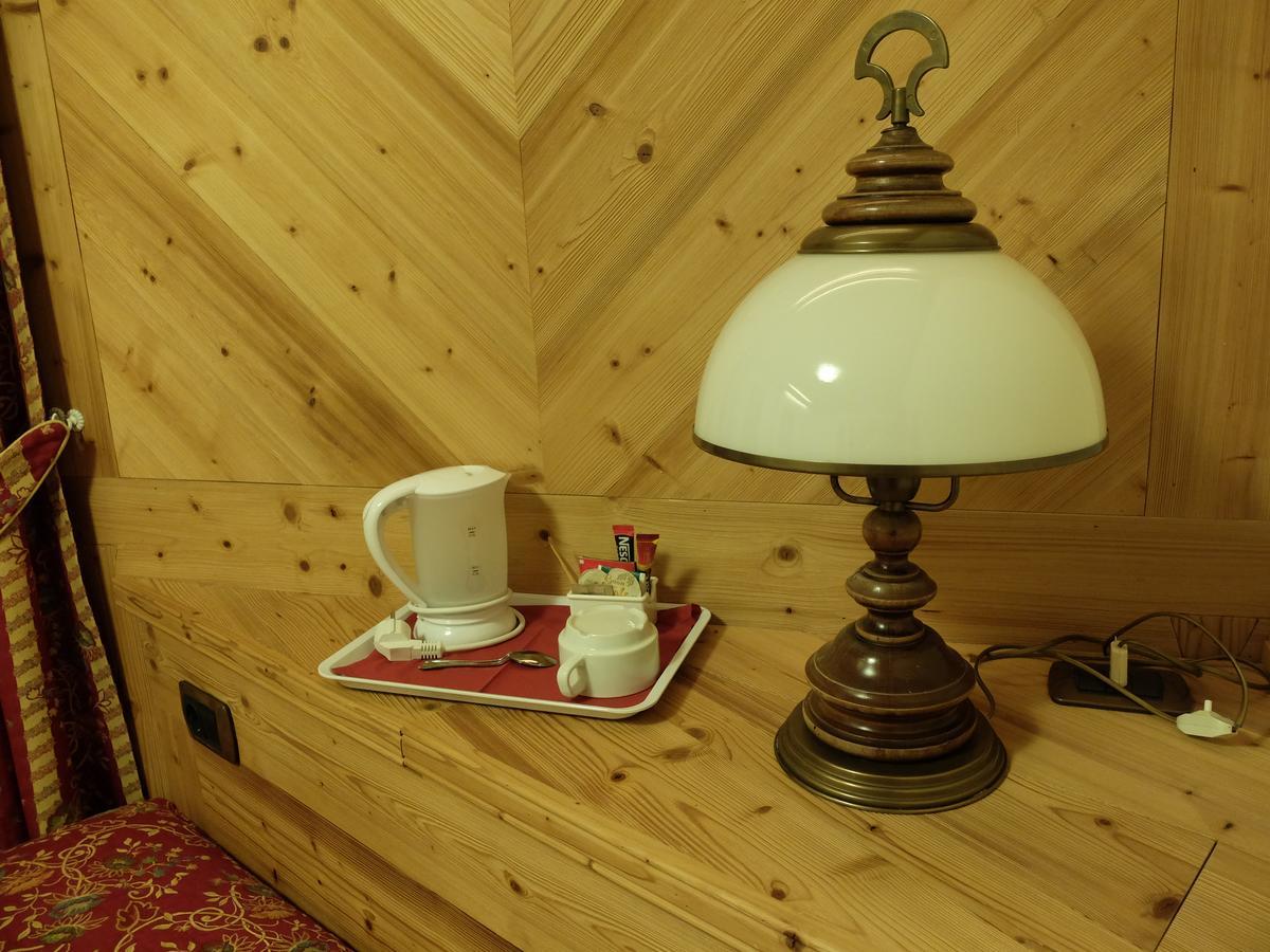 Hotel Fosson Breuil-Cervinia Bagian luar foto